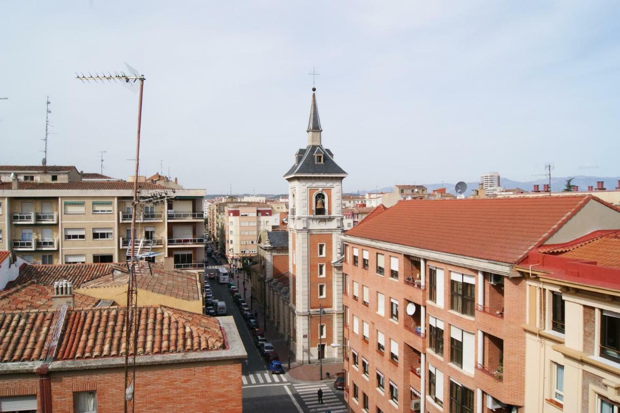 Calfred Iglesia Santa Teresita Lejlighed Logroño Eksteriør billede
